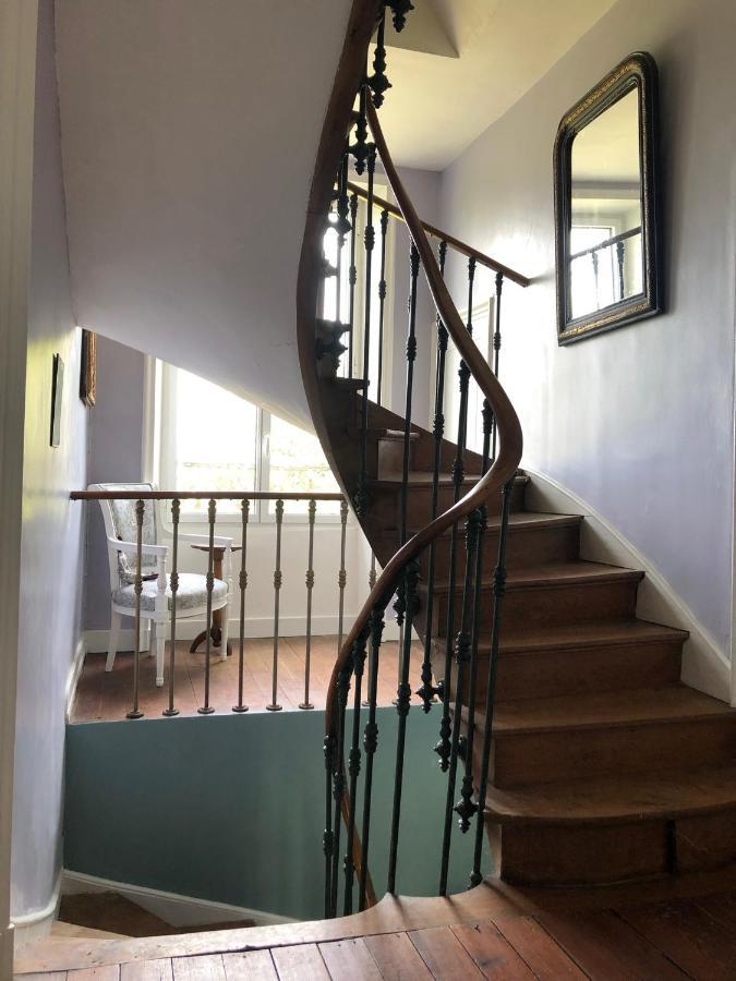 Maison Ruth Montbray Extérieur photo