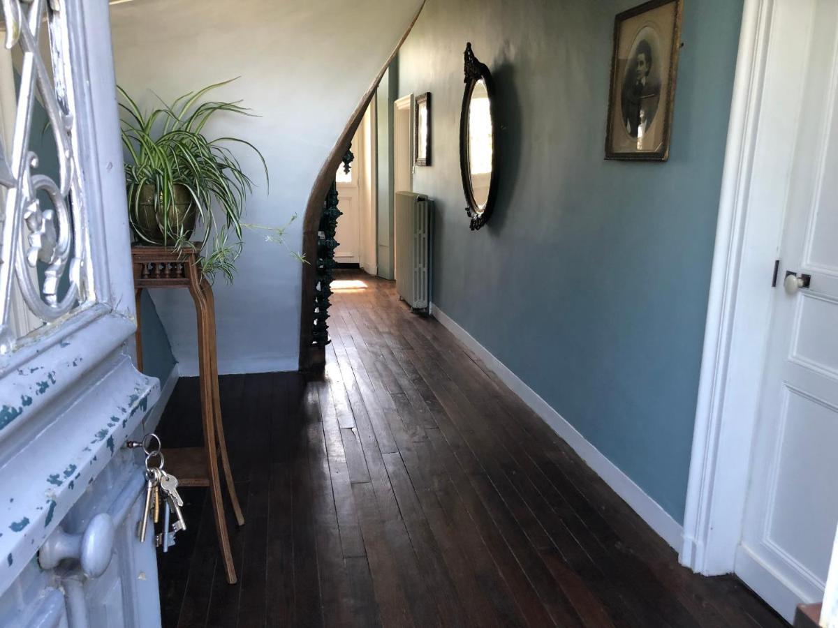 Maison Ruth Montbray Extérieur photo
